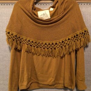 Off the shoulder long sleeve shirt